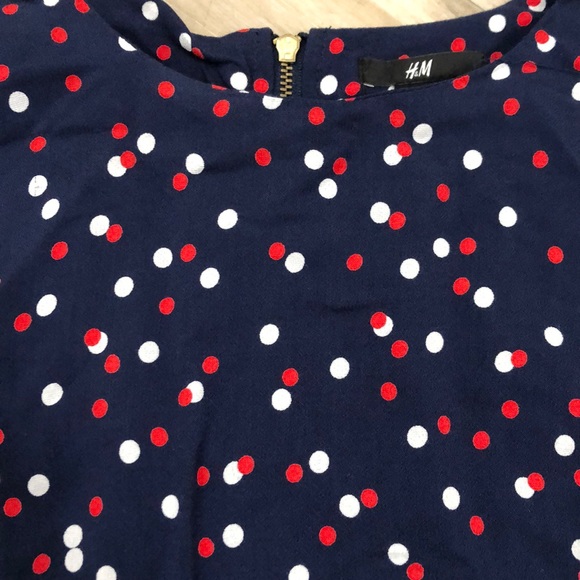 Ruffle hem polka dot top - Picture 12 of 12